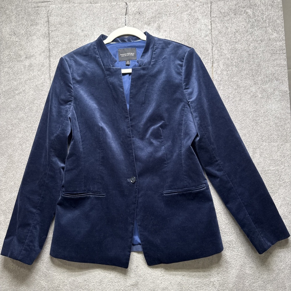 Banana Republic Women's Long and Lean Blue Velvet Blazer Size 12